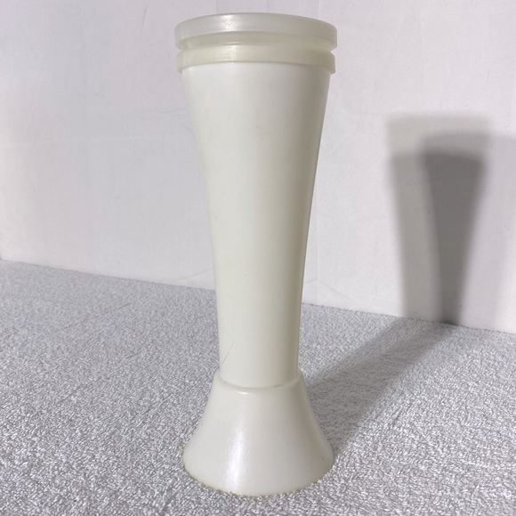 Vintage Tupperware Jiffy Sift Sifter - Picture 1 of 11